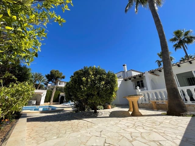 4 makuuhuone Huvila myytävänä paikassa Moraira, Teulada-Moraira mukana uima-altaan 
autotalli - 850 000 € (Ref: 9738541)