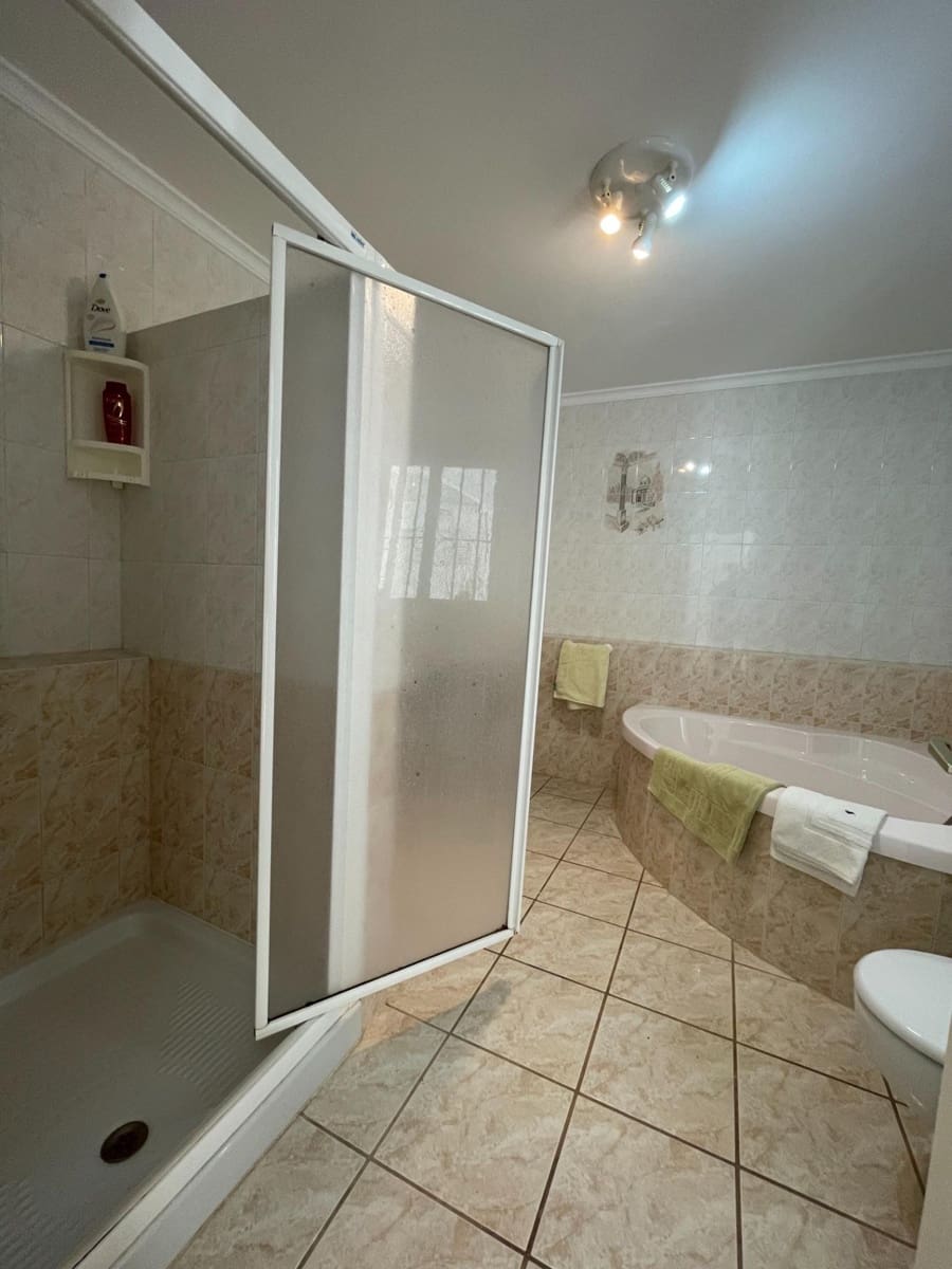 4 bedroom Villa for sale in Moraira with pool garage - € 850,000 (Ref: 9738541)