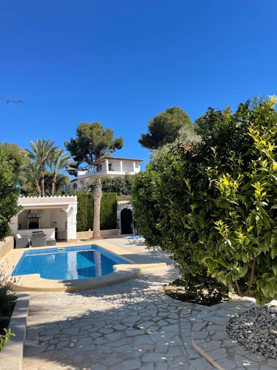 4 sovrum Villa till salu i Moraira med pool garage - 850 000 € (Ref: 9738541)