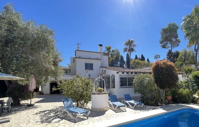4 Zimmer Villa zu verkaufen in Moraira, Teulada-Moraira mit Pool Garage - 850.000 € (Ref: 9738541)