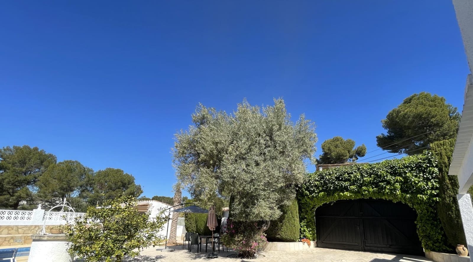 4 slaapkamer Villa te koop in Moraira met zwembad garage - € 850.000 (Ref: 9738541)
