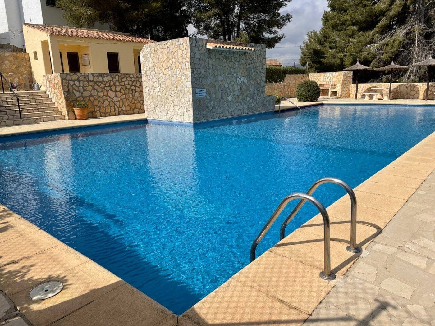 2 sovrum Bungalow till salu i Moraira med pool - 315 000 € (Ref: 9791031)