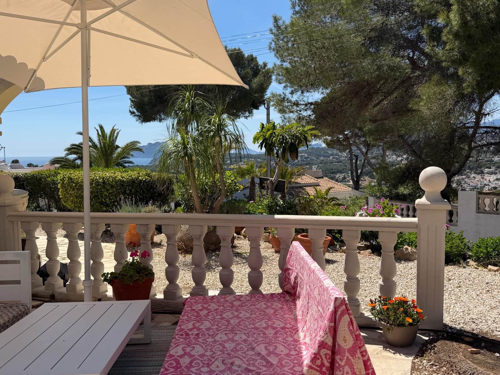 2 sovrum Bungalow till salu i Moraira med pool - 315 000 € (Ref: 9791031)