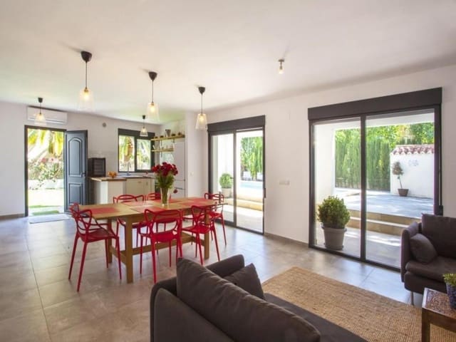 6 makuuhuone Huvila vuokrattavana paikassa Moraira, Teulada-Moraira mukana uima-altaan - 3 000 € (Ref: 9913159)