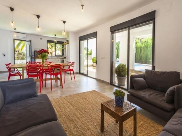 6 makuuhuone Huvila vuokrattavana paikassa Moraira, Teulada-Moraira mukana uima-altaan - 3 000 € (Ref: 9913159)
