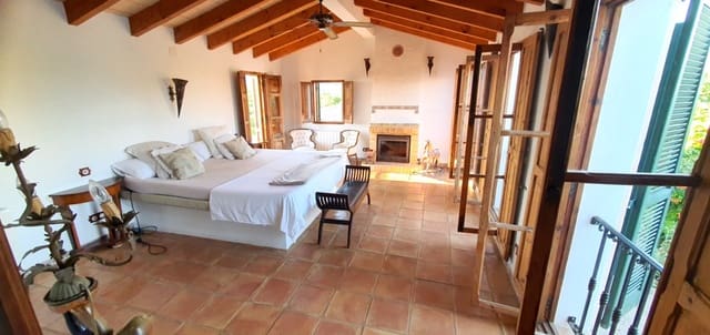 5 makuuhuone Maalaistalo myytävänä paikassa Dénia mukana uima-altaan 
autotalli - 1 590 000 € (Ref: 8389752)