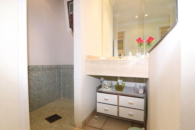 Chalet de 6 habitaciones en Las Marinas / Les Marines, Dénia en venta con piscina garaje - 598.000 € (Ref: 8510587)