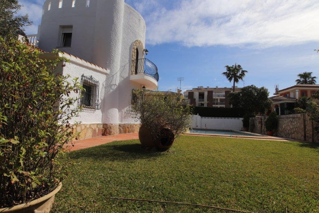 6 chambre Villa/Maison à vendre à Denia avec piscine garage - 598 000 € (Ref: 8510587)