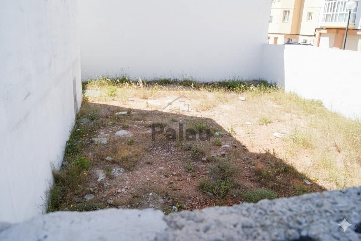 Teren niezagospodarowany na sprzedaż w Ciutadella de Menorca - 525 000 € (Ref: 4697886)