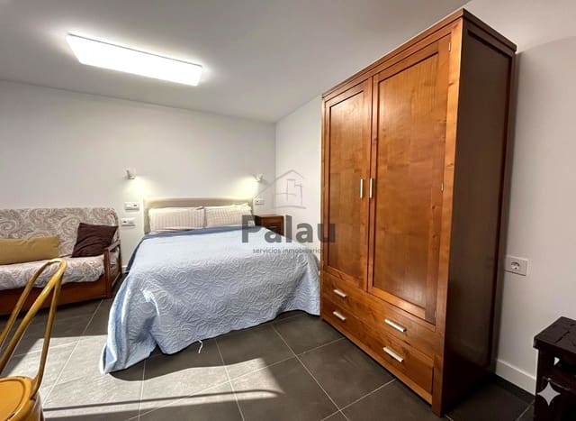 Flat for sale in Cala Galdana, Ferreries - € 225,000 (Ref: 9515894)