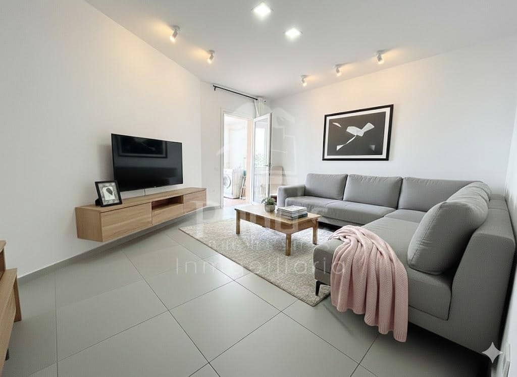 4 Zimmer Villa zu verkaufen in Ciutadella de Menorca mit Garage - 520.000 € (Ref: 9515895)