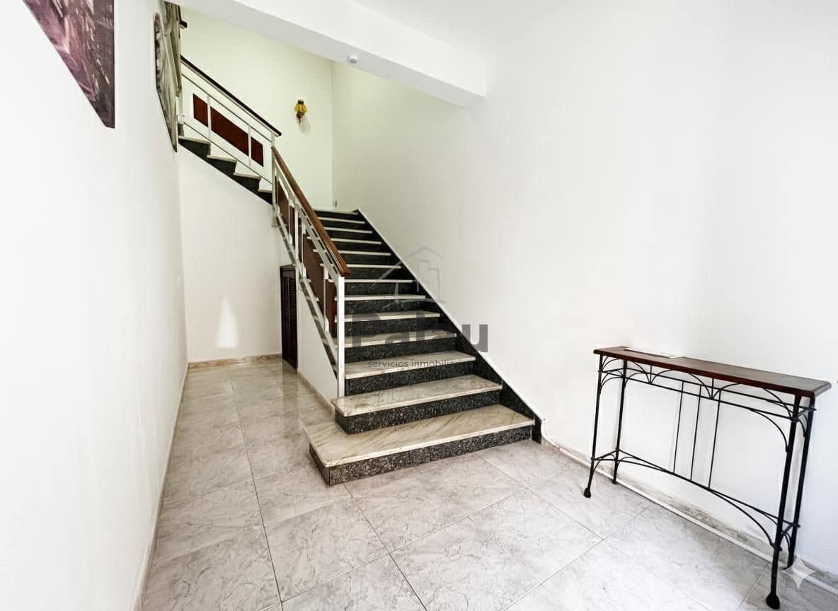 4 Zimmer Villa zu verkaufen in Ciutadella de Menorca mit Garage - 520.000 € (Ref: 9515895)