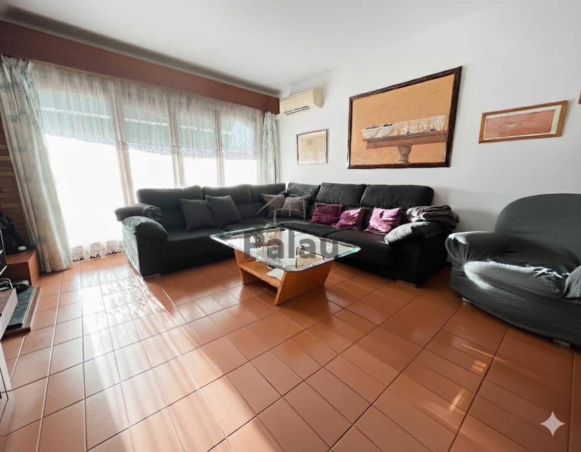 4 Zimmer Villa zu verkaufen in Ciutadella de Menorca mit Garage - 520.000 € (Ref: 9515895)
