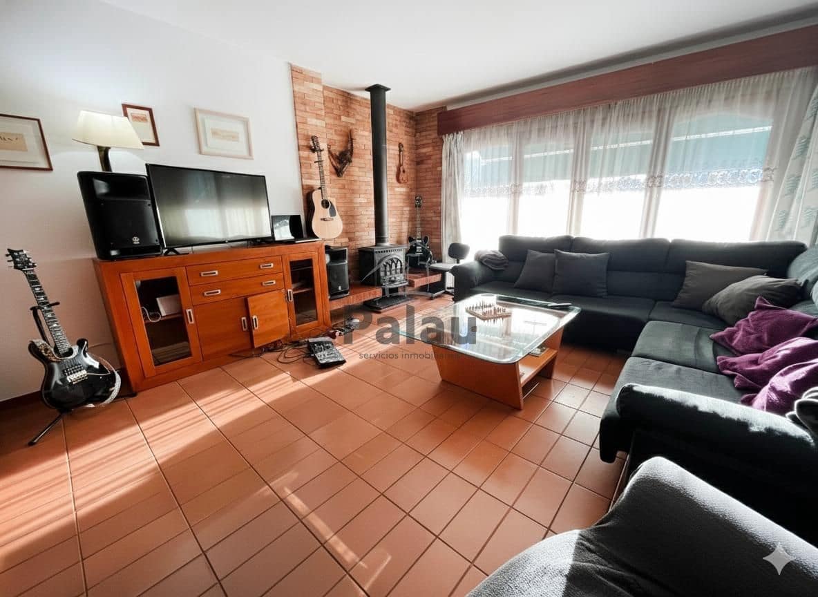 4 Zimmer Villa zu verkaufen in Ciutadella de Menorca mit Garage - 520.000 € (Ref: 9515895)