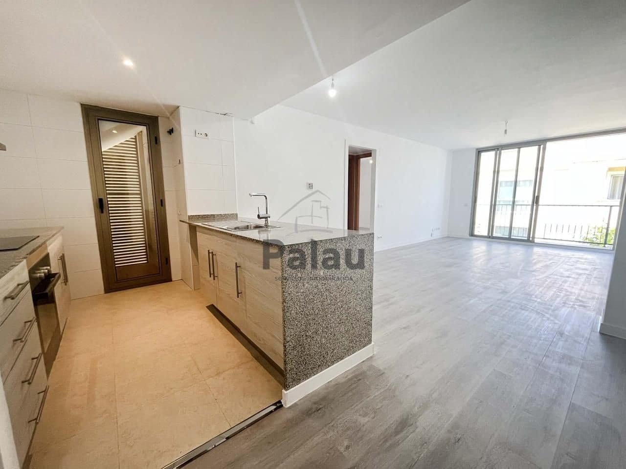 Piso de 2 habitaciones en Ciutadella de Menorca en venta - 275.000 € (Ref: 9515896)