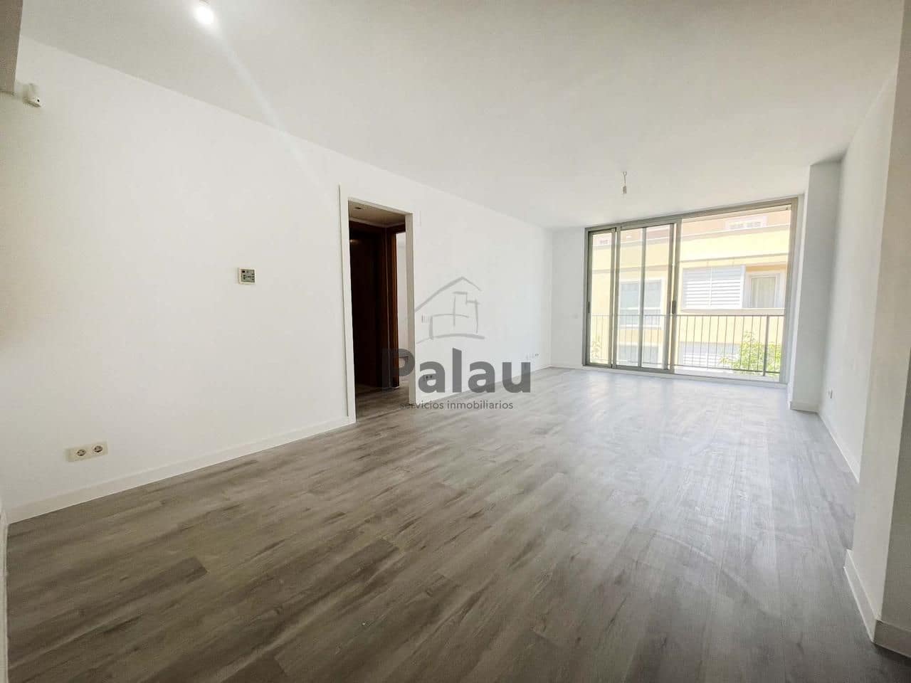 Piso de 2 habitaciones en Ciutadella de Menorca en venta - 275.000 € (Ref: 9515896)