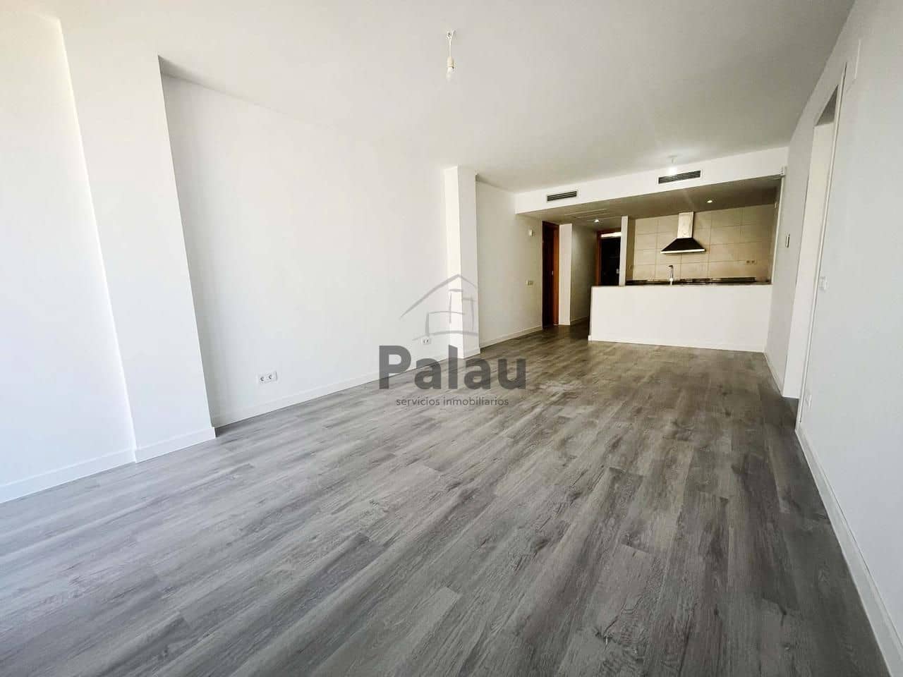 Piso de 2 habitaciones en Ciutadella de Menorca en venta - 275.000 € (Ref: 9515896)