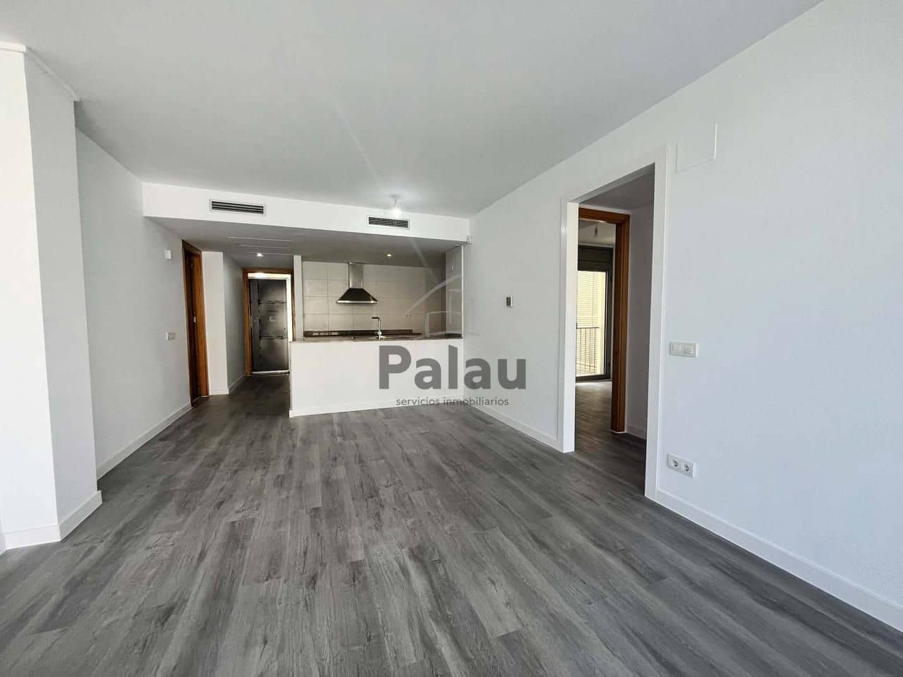 Piso de 2 habitaciones en Ciutadella de Menorca en venta - 275.000 € (Ref: 9515896)