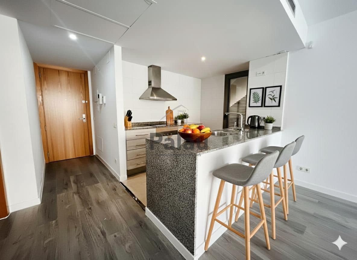 Piso de 2 habitaciones en Ciutadella de Menorca en venta - 275.000 € (Ref: 9515896)