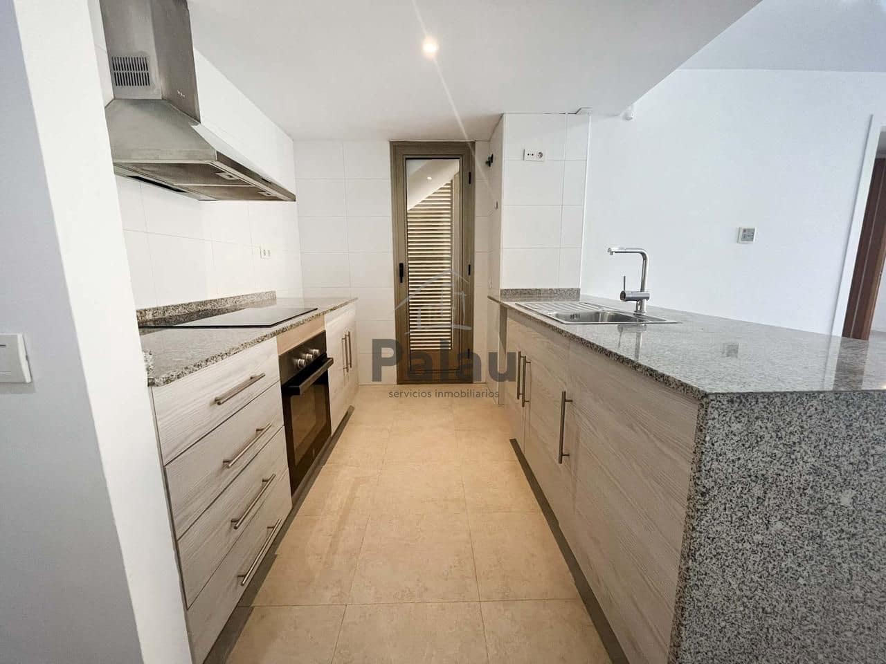 Piso de 2 habitaciones en Ciutadella de Menorca en venta - 275.000 € (Ref: 9515896)