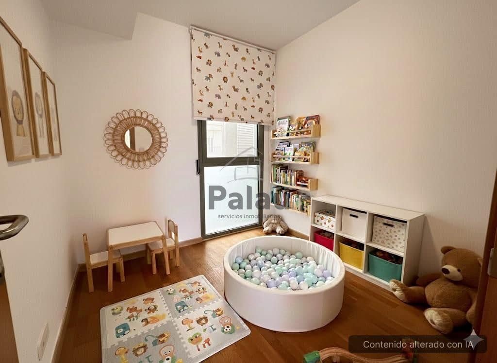 3 bedroom Flat for sale in Ciutadella de Menorca with pool - € 285,000 (Ref: 9515897)