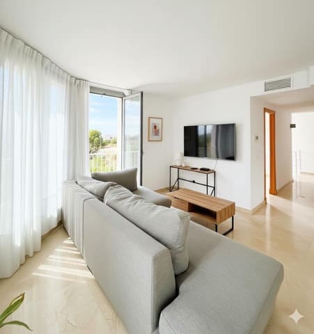 Piso de 3 habitaciones en Ciutadella, Ciutadella de Menorca en venta con piscina - 367.000 € (Ref: 9515898)