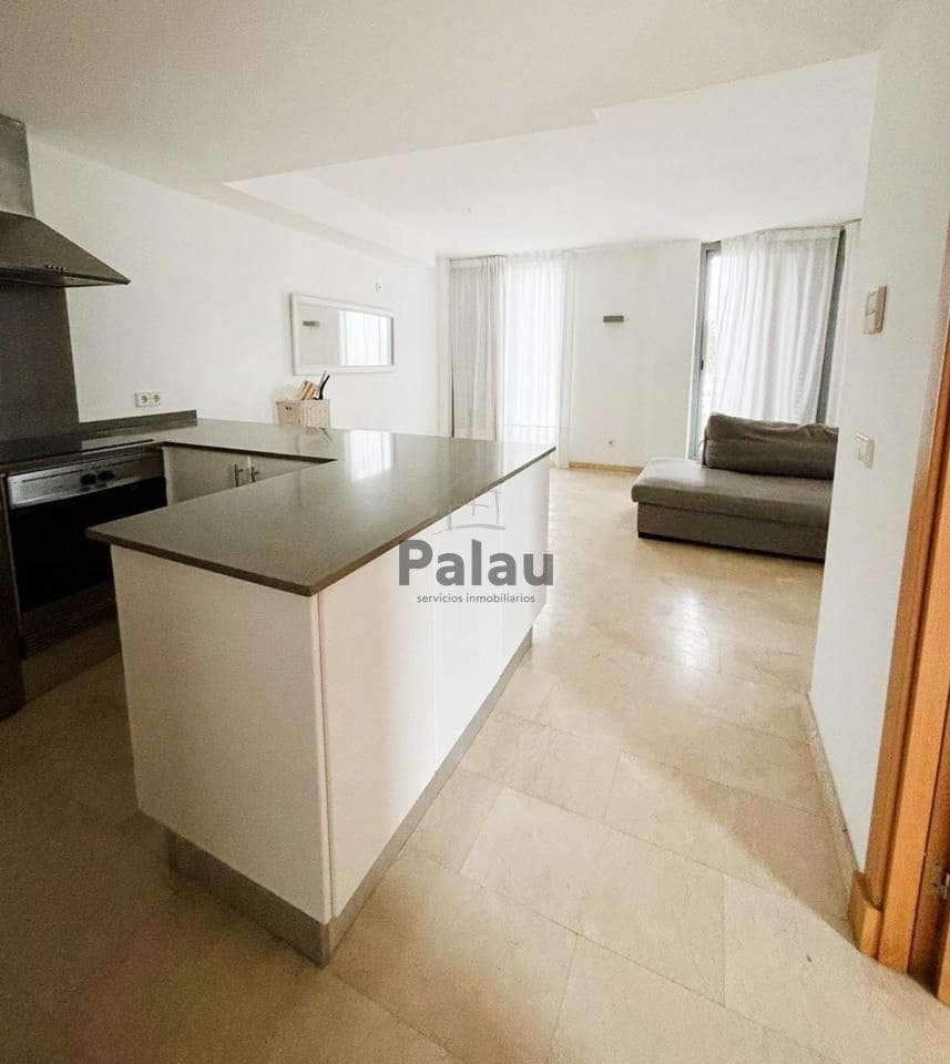 Piso de 3 habitaciones en Ciutadella de Menorca en venta con piscina - 367.000 € (Ref: 9515898)