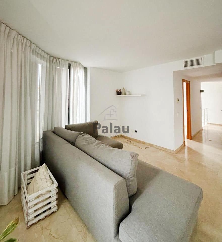 Piso de 3 habitaciones en Ciutadella de Menorca en venta con piscina - 367.000 € (Ref: 9515898)