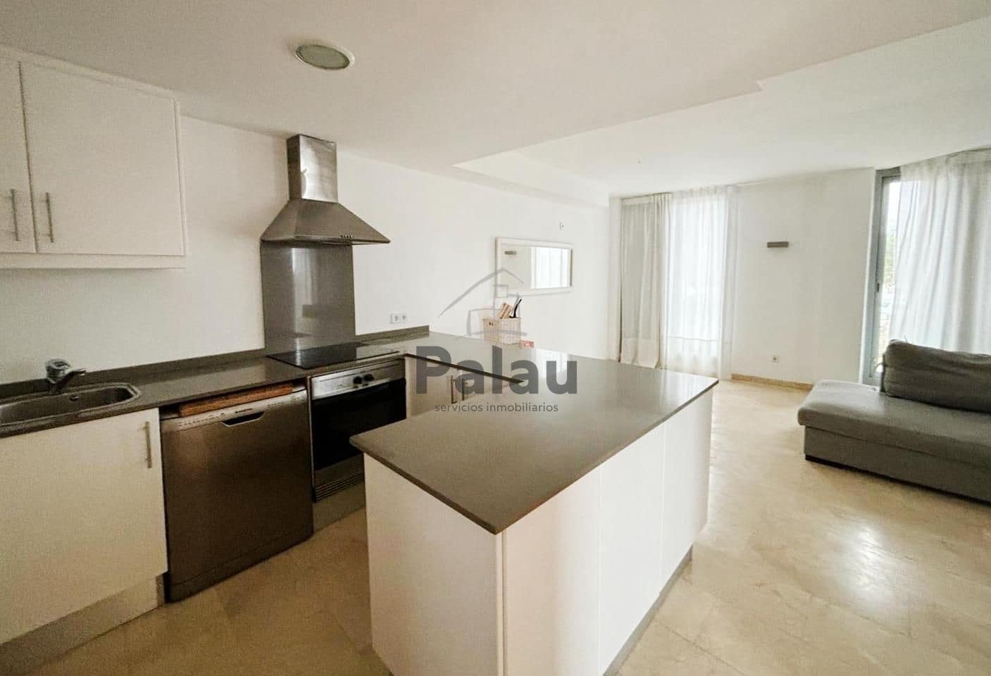 Piso de 3 habitaciones en Ciutadella de Menorca en venta con piscina - 367.000 € (Ref: 9515898)