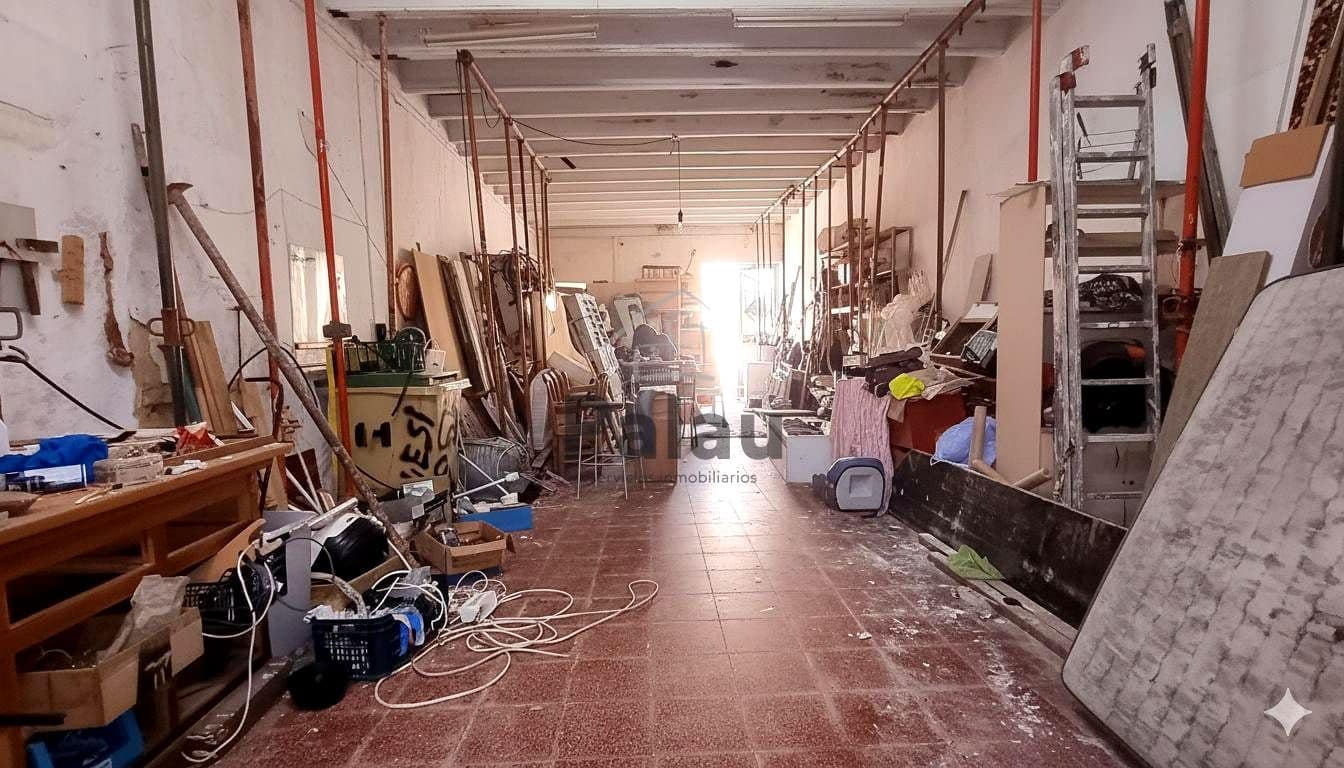 5 soverom Villa til salgs i Es Castell med garasje - € 500 000 (Ref: 9515902)