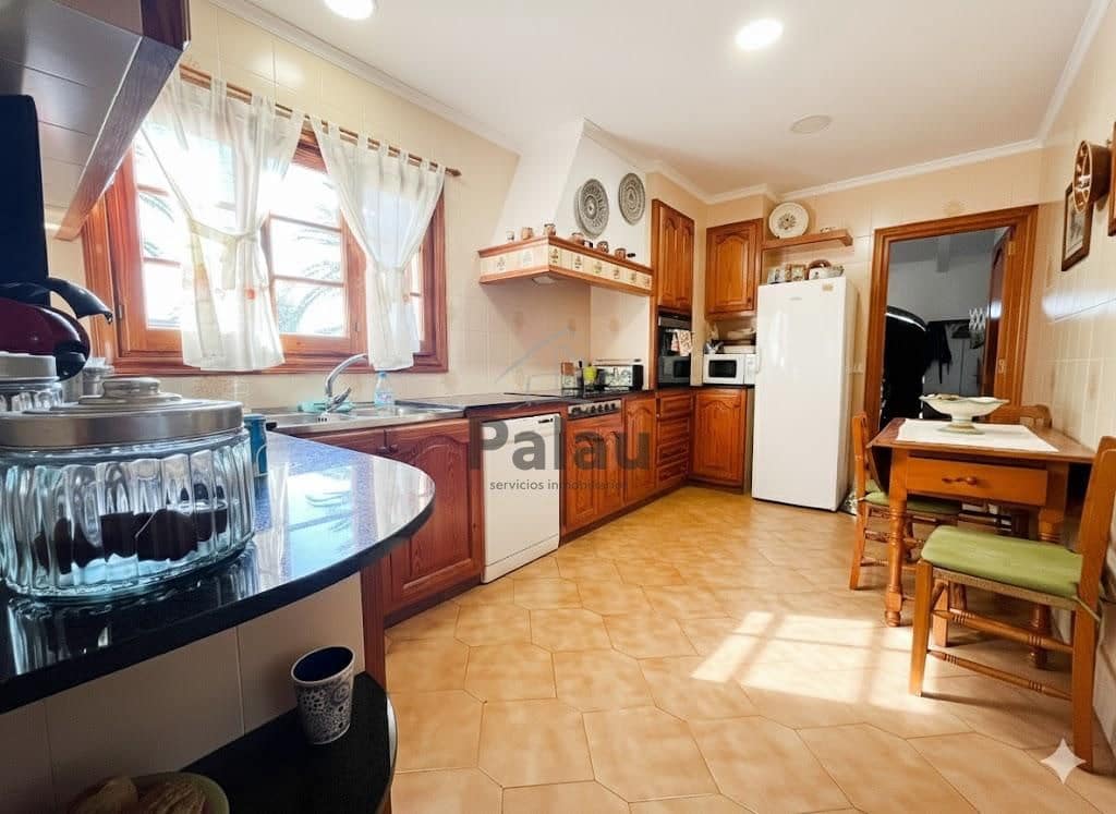 3 camera da letto Villa in vendita in Ciutadella de Menorca con piscina - 1.200.000 € (Rif: 9515903)