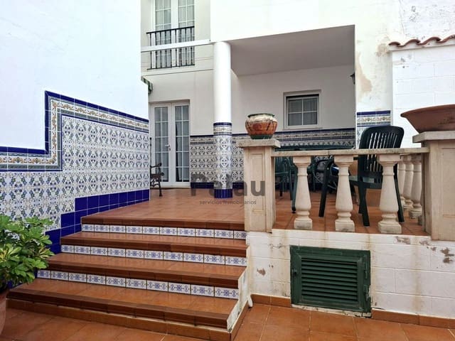 6 camera da letto Villa in vendita in Es Castell - 570.000 € (Rif: 9515916)