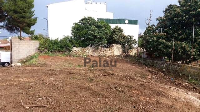 Teren niezagospodarowany na sprzedaż w Mahón / Maó - 1 600 000 € (Ref: 9515918)