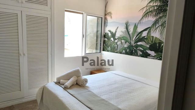 Bungalow de 2 habitaciones en Cala'n Blanes, Ciutadella de Menorca en venta con piscina - 376.500 € (Ref: 9515921)