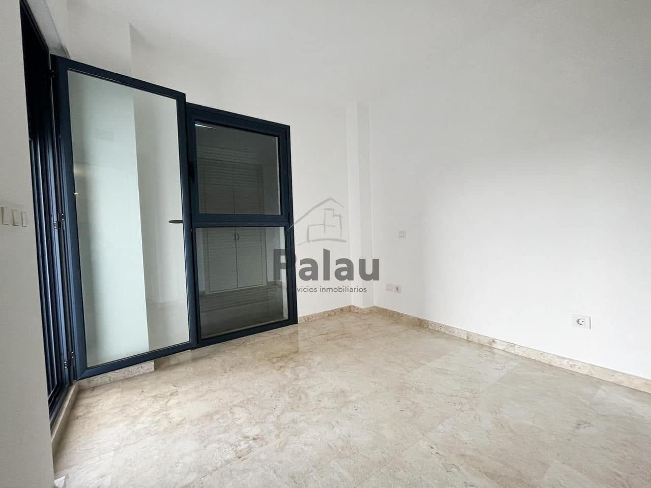 Piso de 3 habitaciones en Ciutadella de Menorca en venta con piscina garaje - 525.000 € (Ref: 9515922)