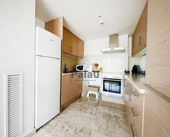 Piso de 3 habitaciones en Ciutadella, Ciutadella de Menorca en venta con piscina garaje - 525.000 € (Ref: 9515922)