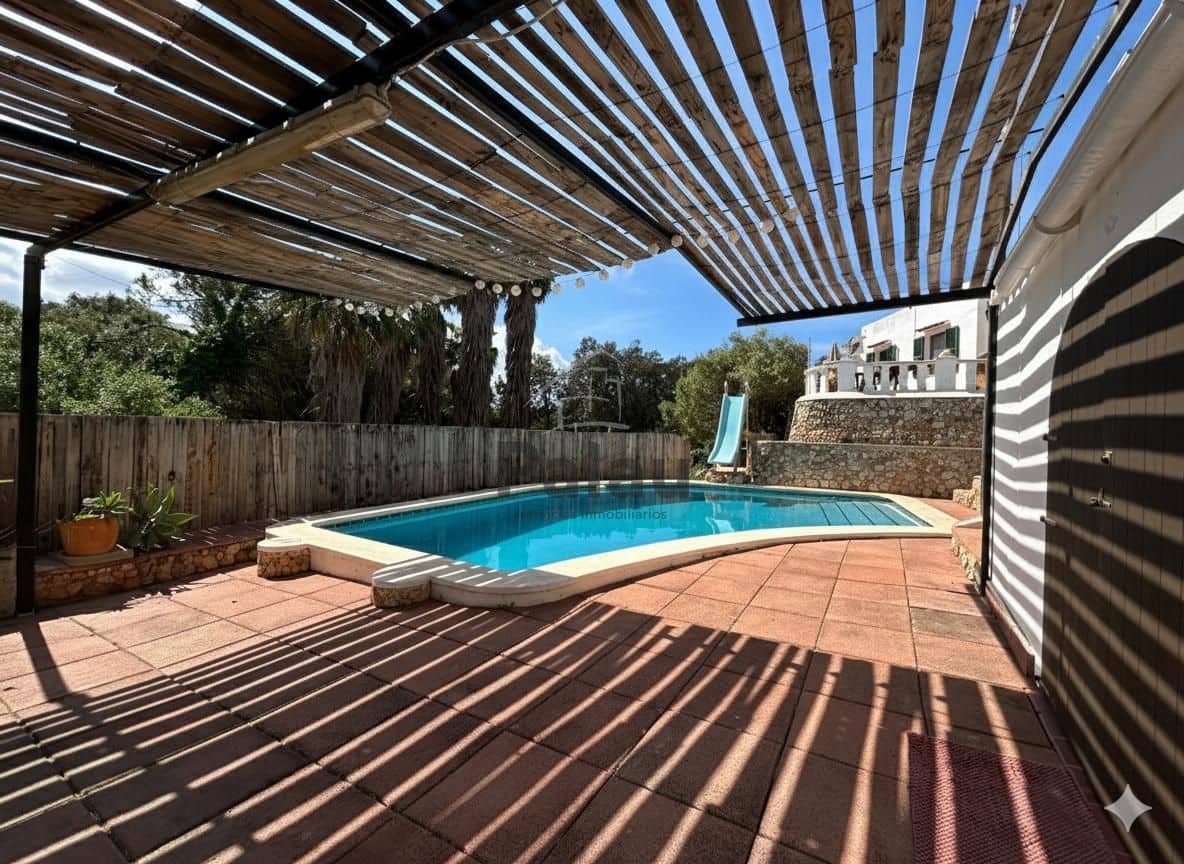 3 sypialnia Finka/Dom wiejski na sprzedaż w Ciutadella de Menorca z basenem garażem - 995 000 € (Ref: 9515924)