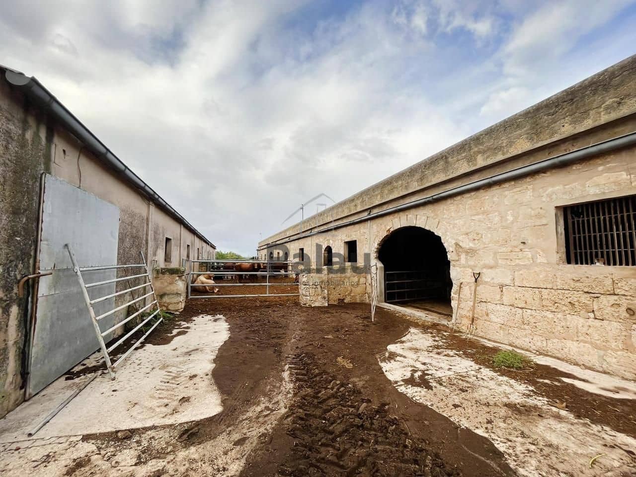 10 soverom Finca/Herregård til salgs i Ciutadella de Menorca med garasje - € 6 000 000 (Ref: 9515926)