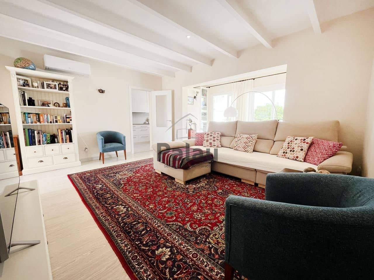 3 soverom Villa til salgs i Cala Blanca - € 620 000 (Ref: 9515928)