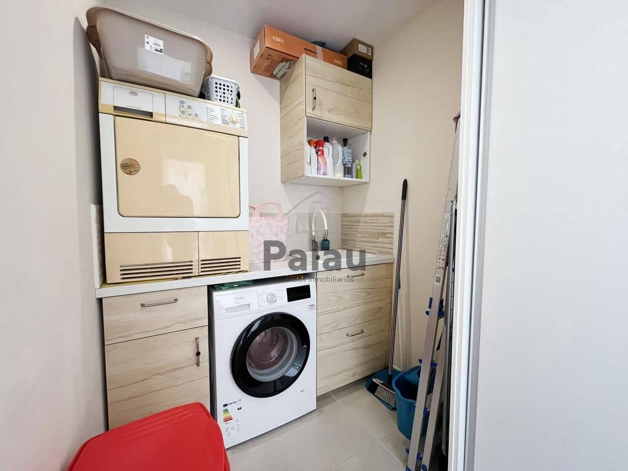 3 soverom Villa til salgs i Cala Blanca - € 620 000 (Ref: 9515928)