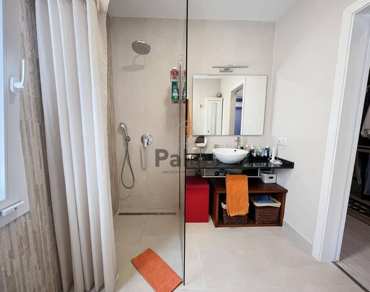 3 soverom Villa til salgs i Cala Blanca - € 620 000 (Ref: 9515928)