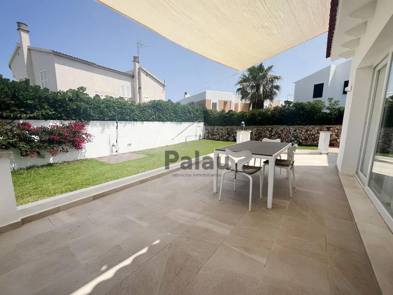 3 soverom Villa til salgs i Cala Blanca - € 620 000 (Ref: 9515928)