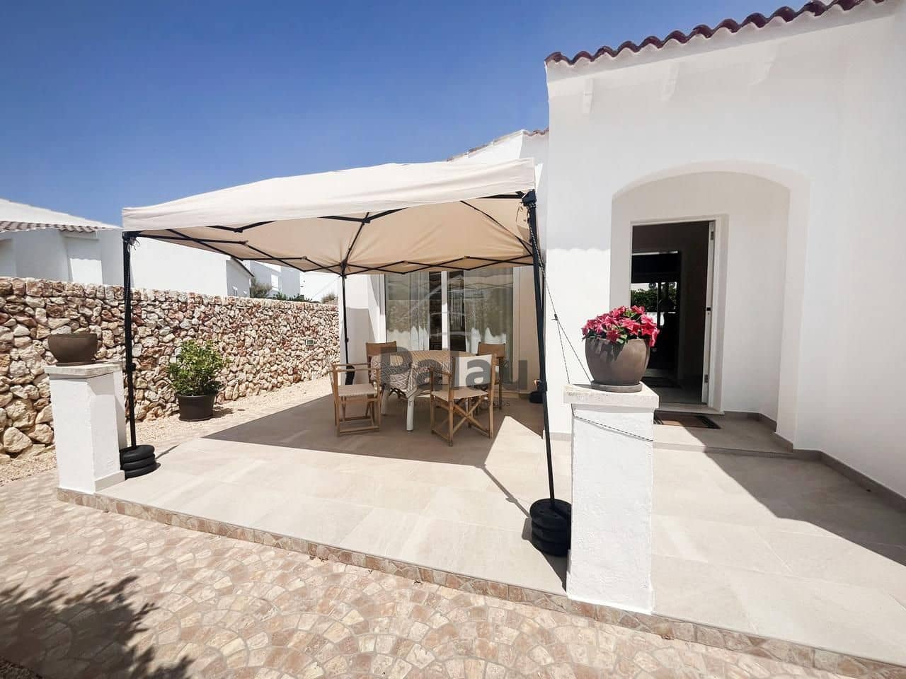 3 soverom Villa til salgs i Cala Blanca - € 620 000 (Ref: 9515928)