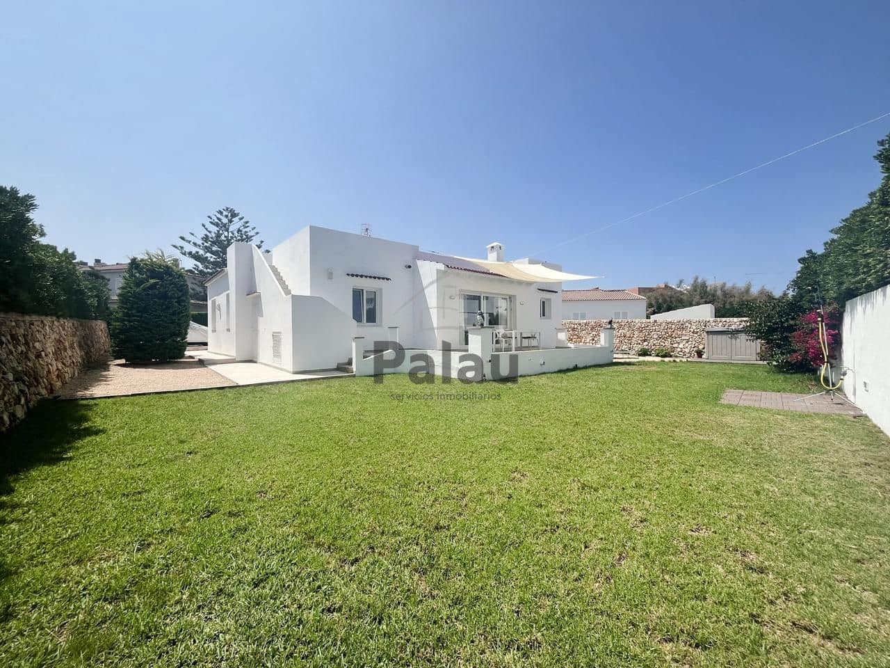 3 soverom Villa til salgs i Cala Blanca - € 620 000 (Ref: 9515928)