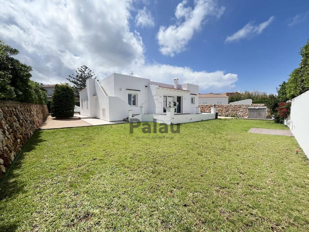 3 soverom Villa til salgs i Cala Blanca - € 620 000 (Ref: 9515928)