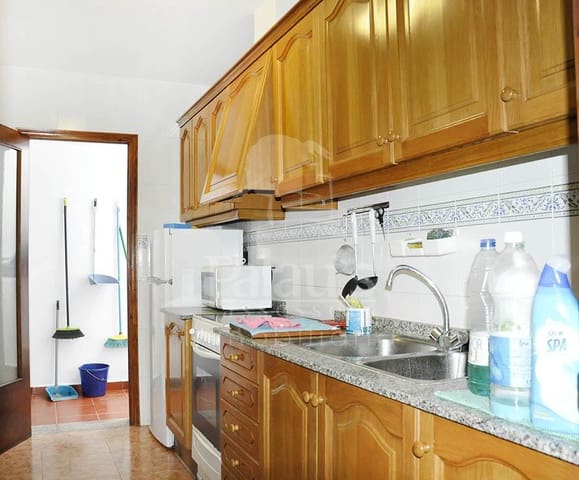 Chalet de 4 habitaciones en Cala'n Blanes, Ciutadella de Menorca en venta con piscina garaje - 795.000 € (Ref: 9515930)