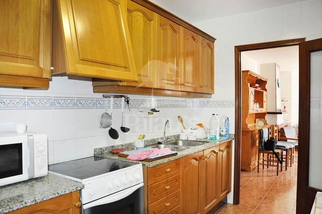 Chalet de 4 habitaciones en Cala'n Blanes, Ciutadella de Menorca en venta con piscina garaje - 795.000 € (Ref: 9515930)