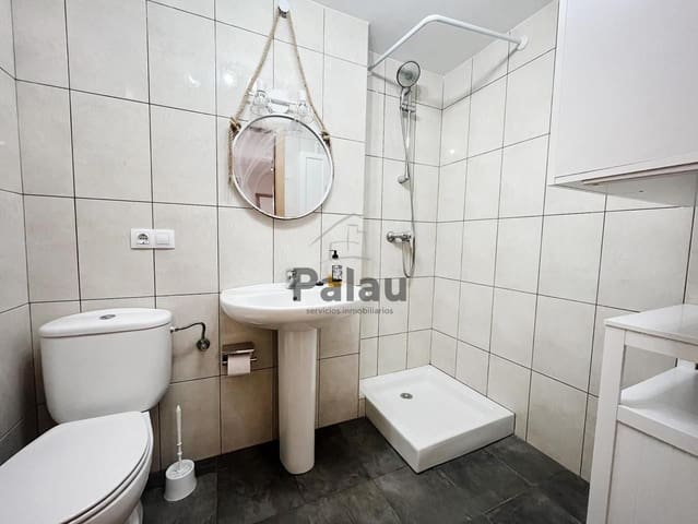 Piso de 2 habitaciones en Ciutadella, Ciutadella de Menorca en venta con piscina garaje - 350.000 € (Ref: 9515947)