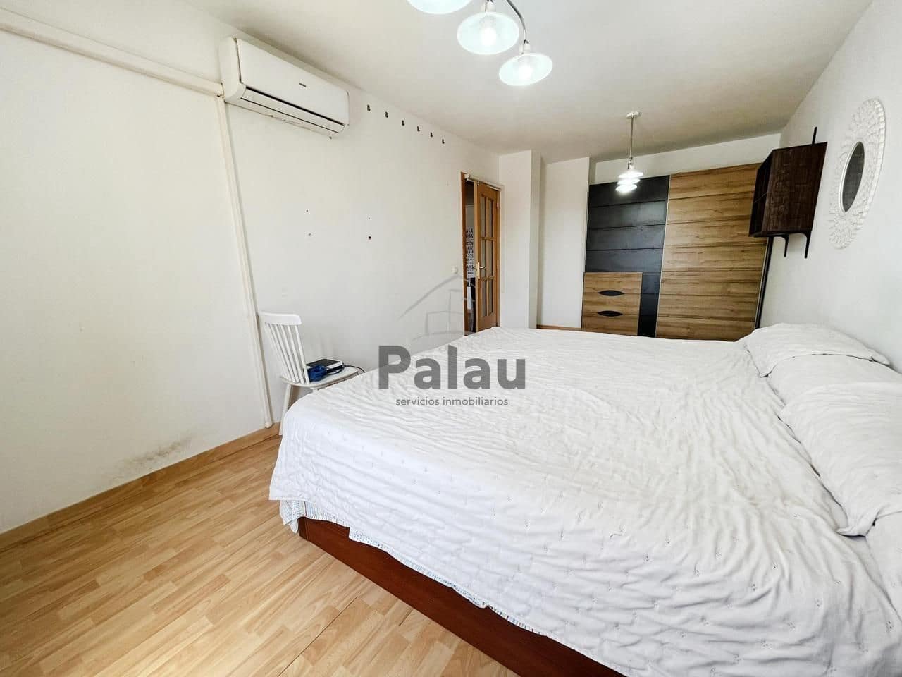 Piso de 2 habitaciones en Ciutadella de Menorca en venta con piscina garaje - 350.000 € (Ref: 9515947)