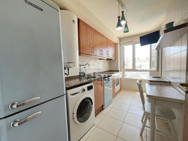 Piso de 2 habitaciones en Ciutadella, Ciutadella de Menorca en venta con piscina garaje - 350.000 € (Ref: 9515947)